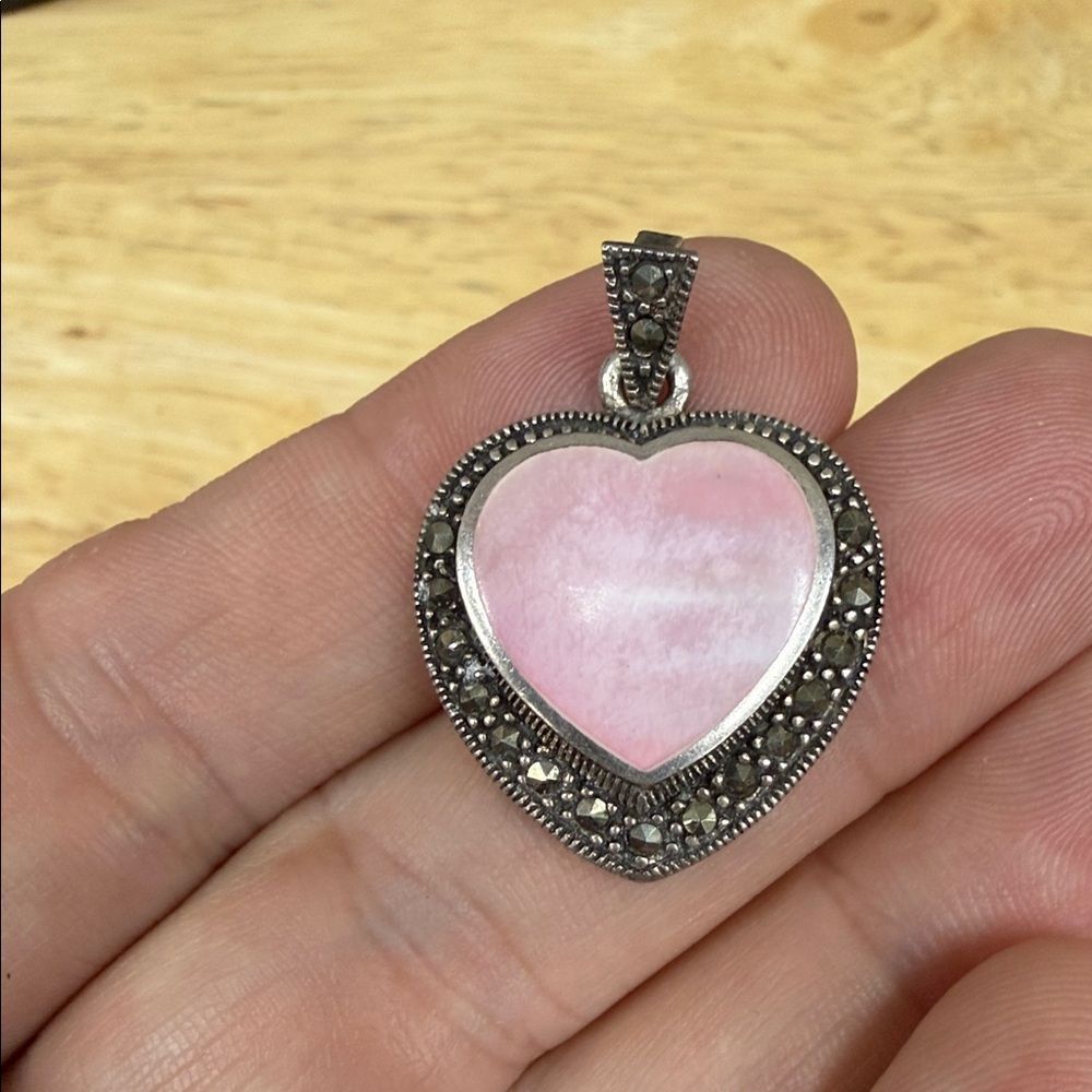 Elegant Sterling Silver 925 Pink MOP Heart Pendant